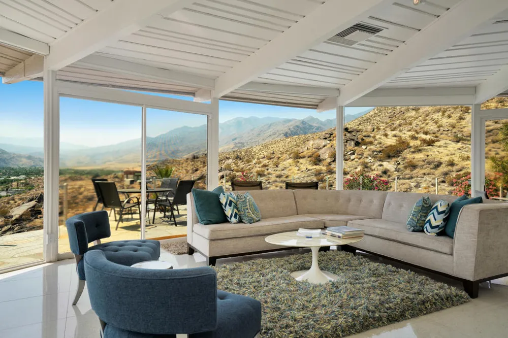17 Cahuilla Hills Drive Palm Springs, CA 92264