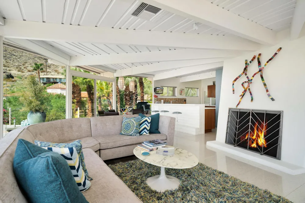 17 Cahuilla Hills Drive Palm Springs, CA 92264