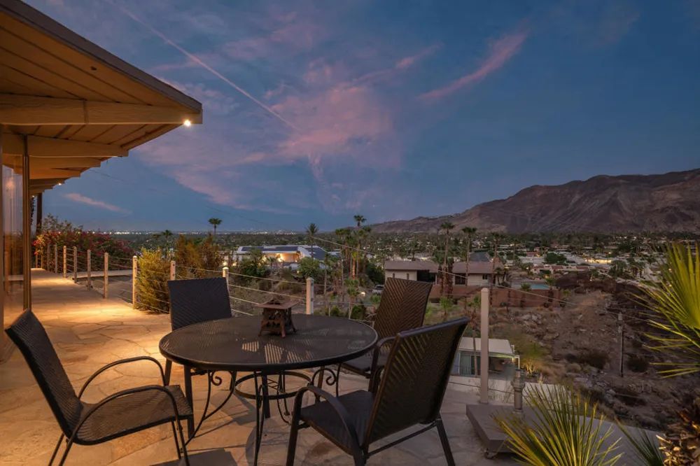 17 Cahuilla Hills Drive Palm Springs, CA 92264