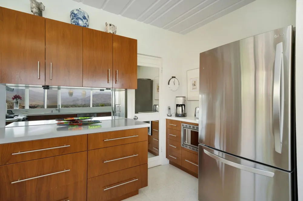 17 Cahuilla Hills Drive Palm Springs, CA 92264