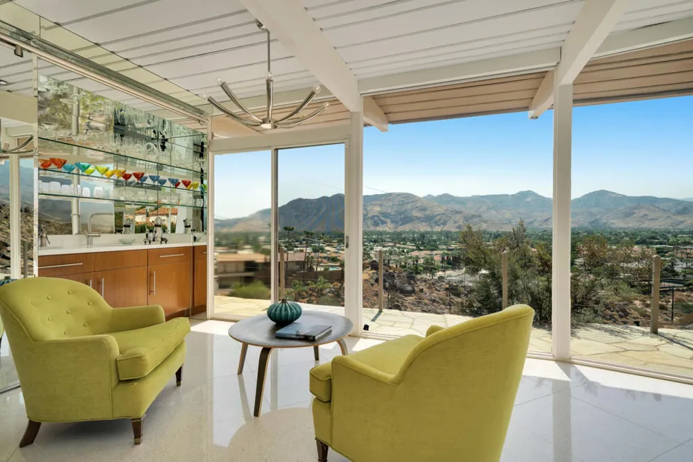 17 Cahuilla Hills Drive Palm Springs, CA 92264