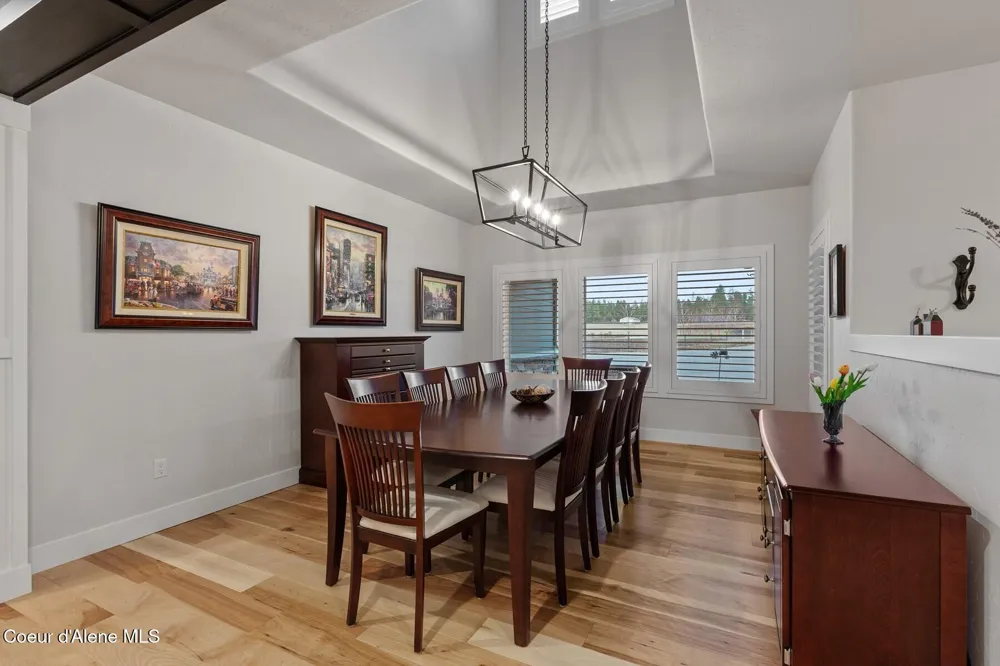 12399 Meadow Wood Lane Hayden, ID 83835