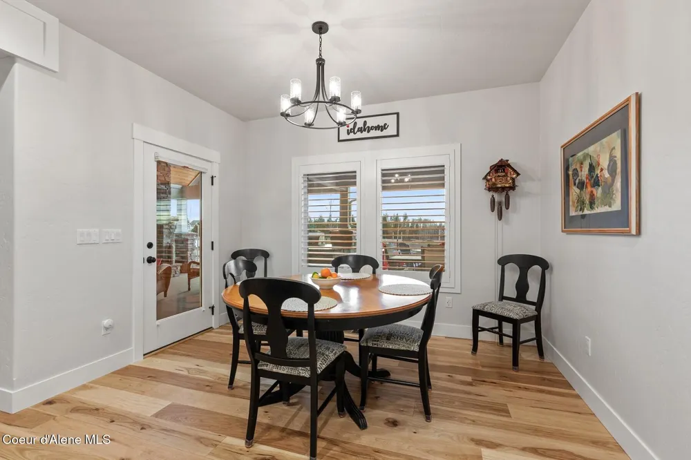12399 Meadow Wood Lane Hayden, ID 83835
