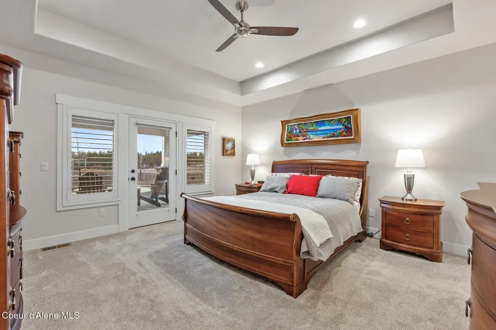 12399 Meadow Wood Lane Hayden, ID 83835
