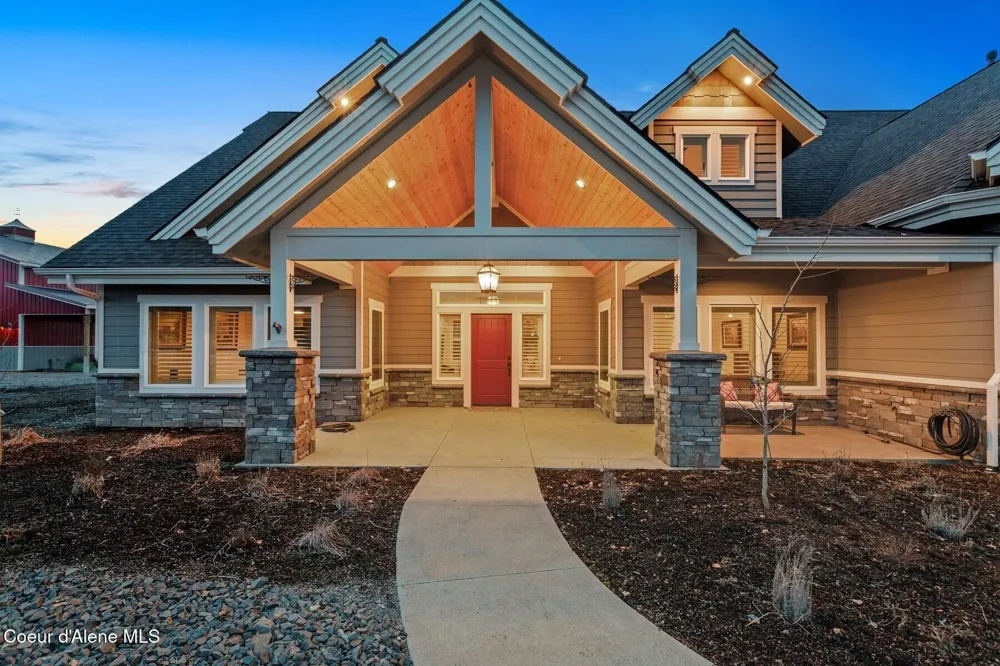 12399 Meadow Wood Lane Hayden, ID 83835