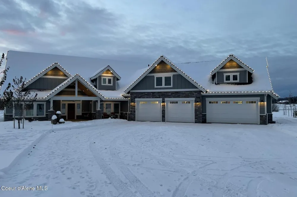 12399 Meadow Wood Lane Hayden, ID 83835