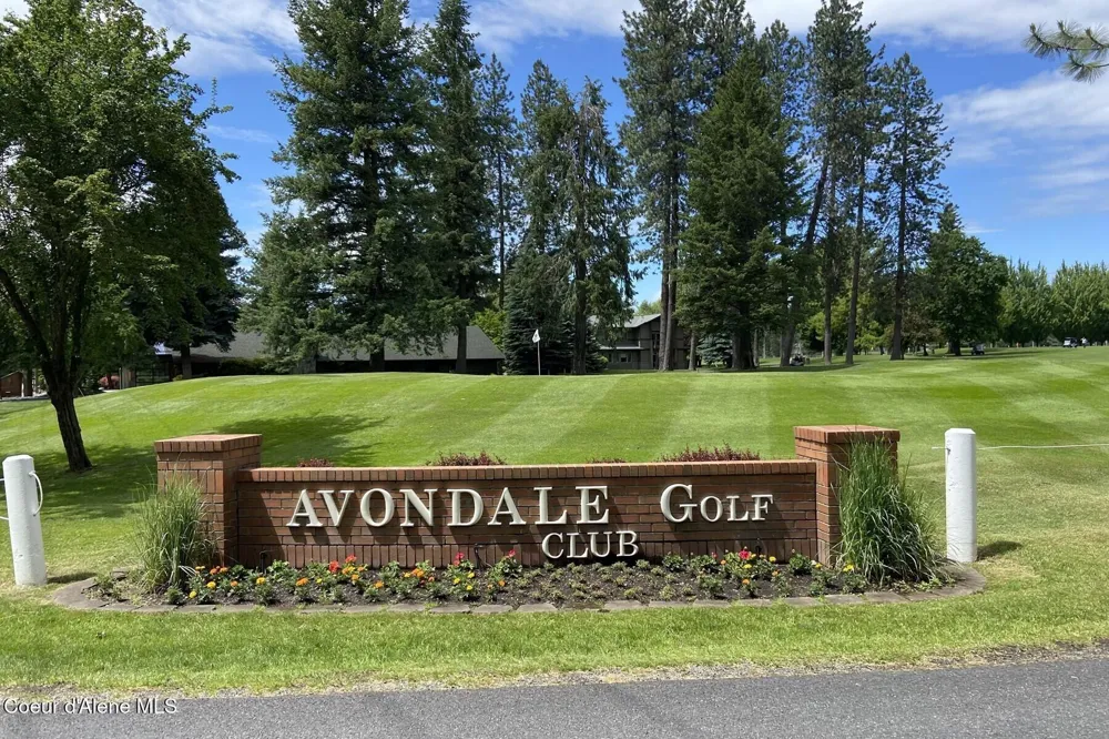 12399 Meadow Wood Lane Hayden, ID 83835