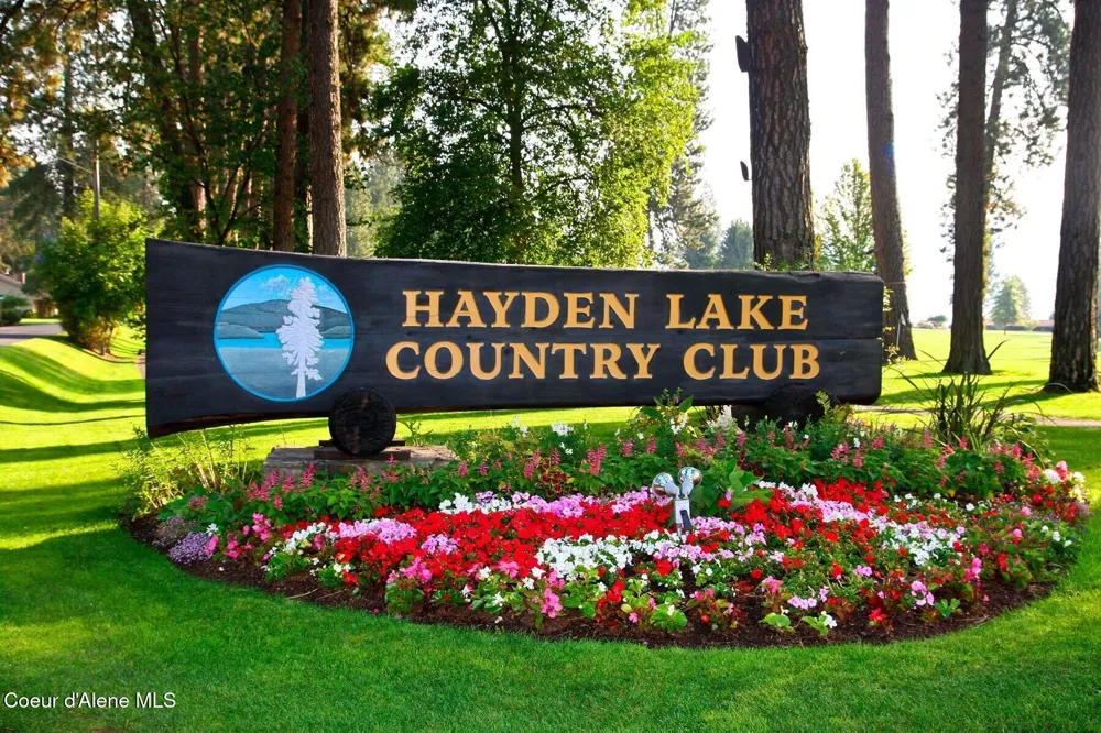 12399 Meadow Wood Lane Hayden, ID 83835