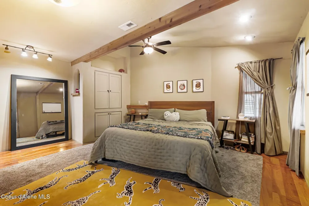 966 Kootenai Road Sandpoint, ID 83864