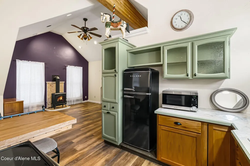 966 Kootenai Road Sandpoint, ID 83864