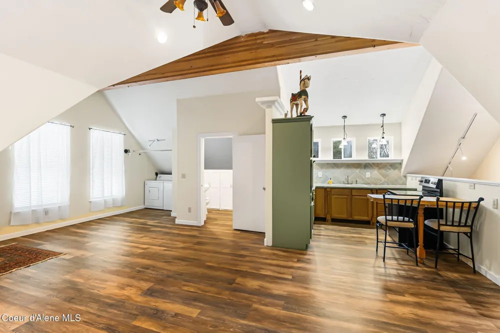 966 Kootenai Road Sandpoint, ID 83864