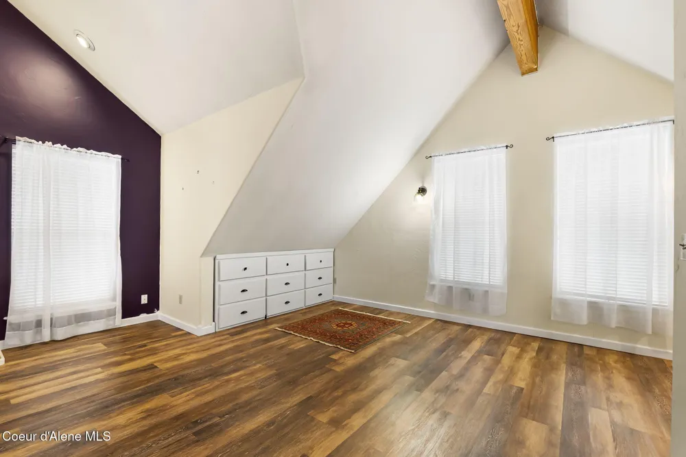 966 Kootenai Road Sandpoint, ID 83864