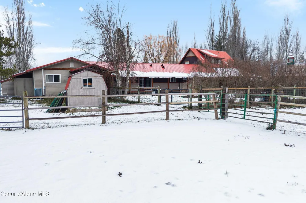 966 Kootenai Road Sandpoint, ID 83864