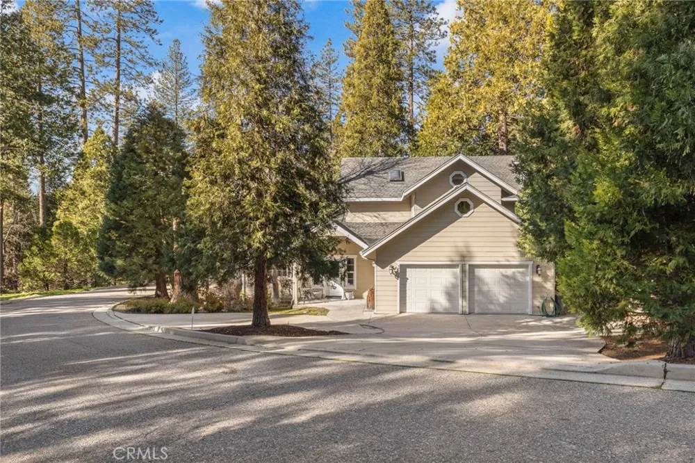 53875 Dogwood Creek Bass Lake, CA 93604