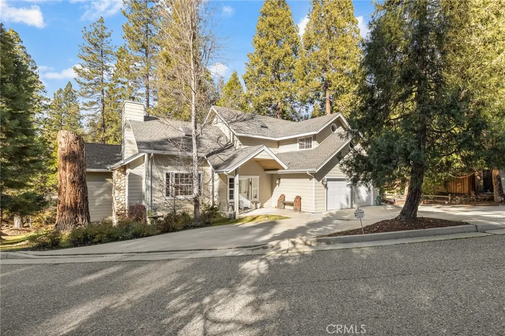 53875 Dogwood Creek Bass Lake, CA 93604