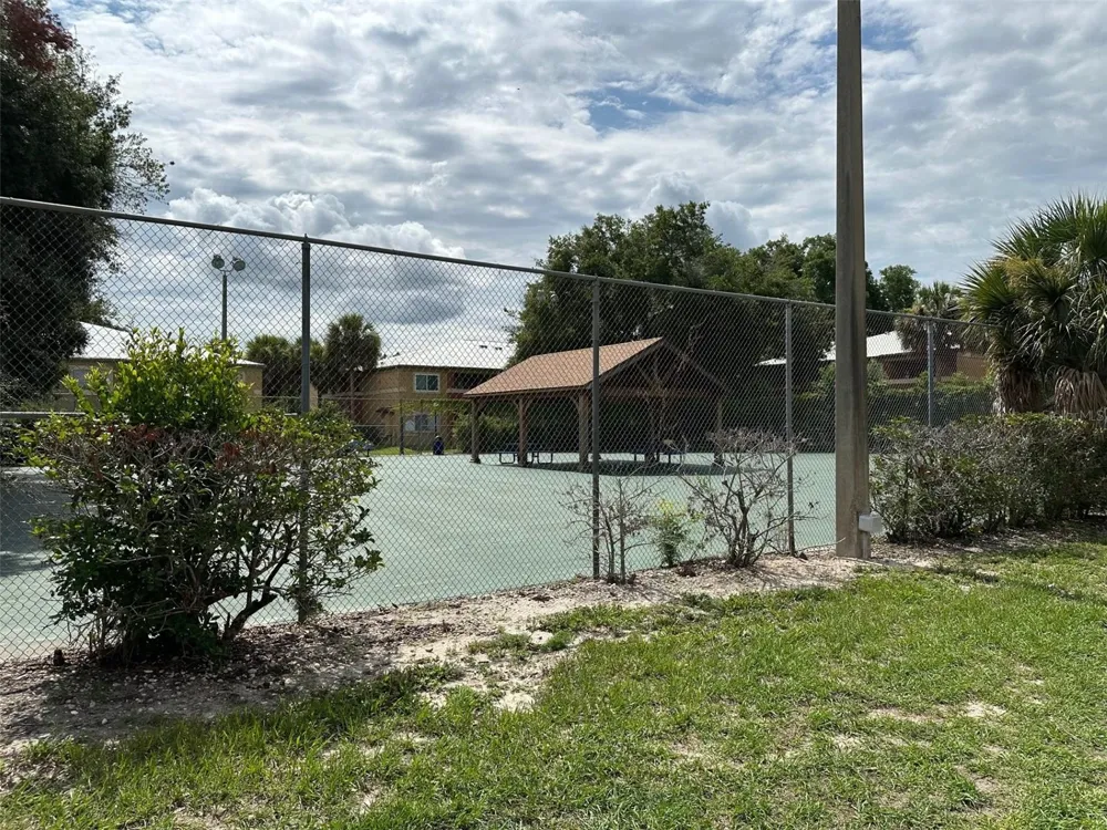 602 KENWICK CIRCLE #202 Casselberry, FL 32707