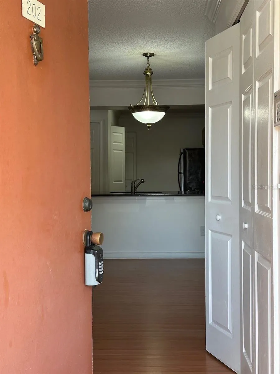 602 KENWICK CIRCLE #202 Casselberry, FL 32707