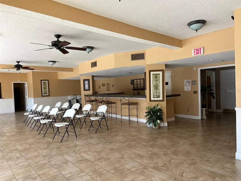 602 KENWICK CIRCLE #202 Casselberry, FL 32707