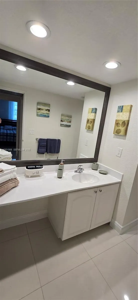 4001 S Ocean Dr #4J Hollywood, FL 33019