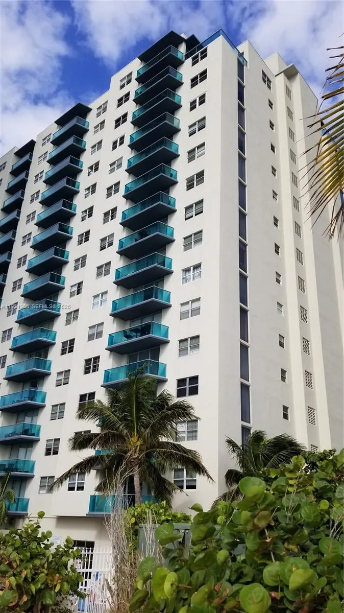 4001 S Ocean Dr #4J Hollywood, FL 33019