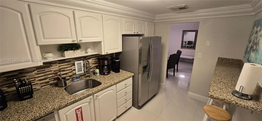 4001 S Ocean Dr #4J Hollywood, FL 33019