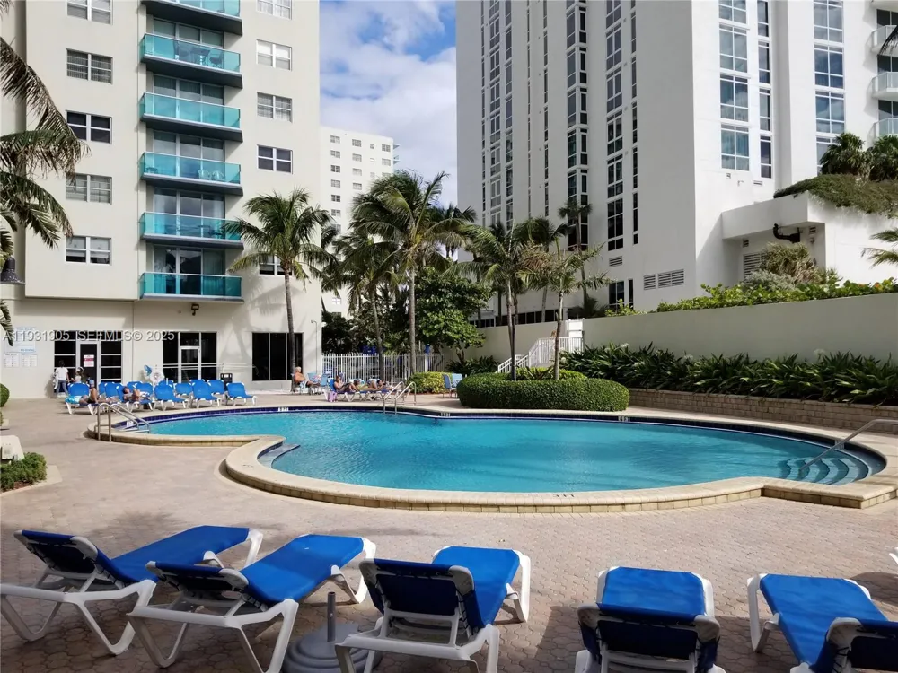 4001 S Ocean Dr #4J Hollywood, FL 33019