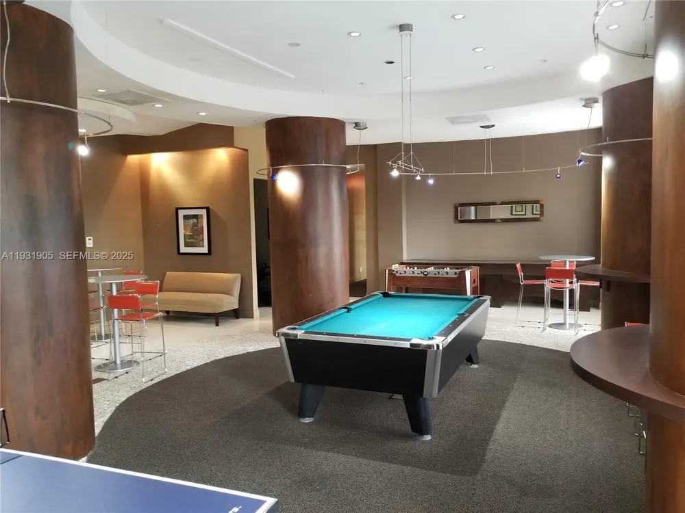 4001 S Ocean Dr #4J Hollywood, FL 33019