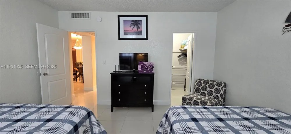 4001 S Ocean Dr #4J Hollywood, FL 33019