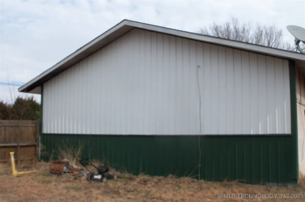 15096 St Hwy 113 Canadian Shores Highway #1 Indianola, OK 74442