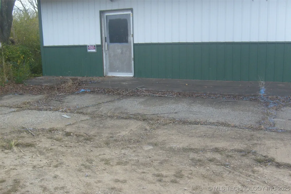 15096 St Hwy 113 Canadian Shores Highway #1 Indianola, OK 74442