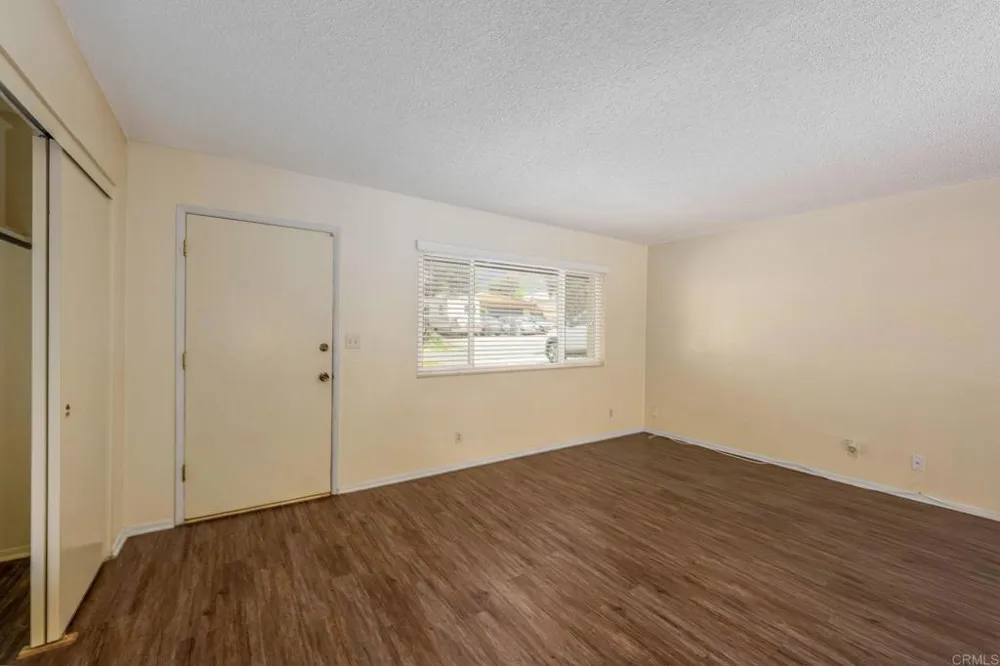 33115 Evergreen Sreet Lake Elsinore, CA 92530