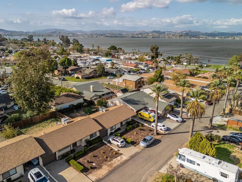 33115 Evergreen Sreet Lake Elsinore, CA 92530