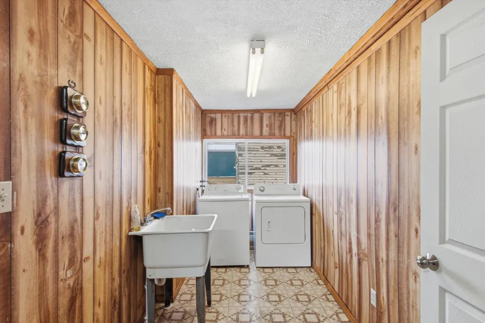 430 Bridge Avenue Alma City, MI 48801