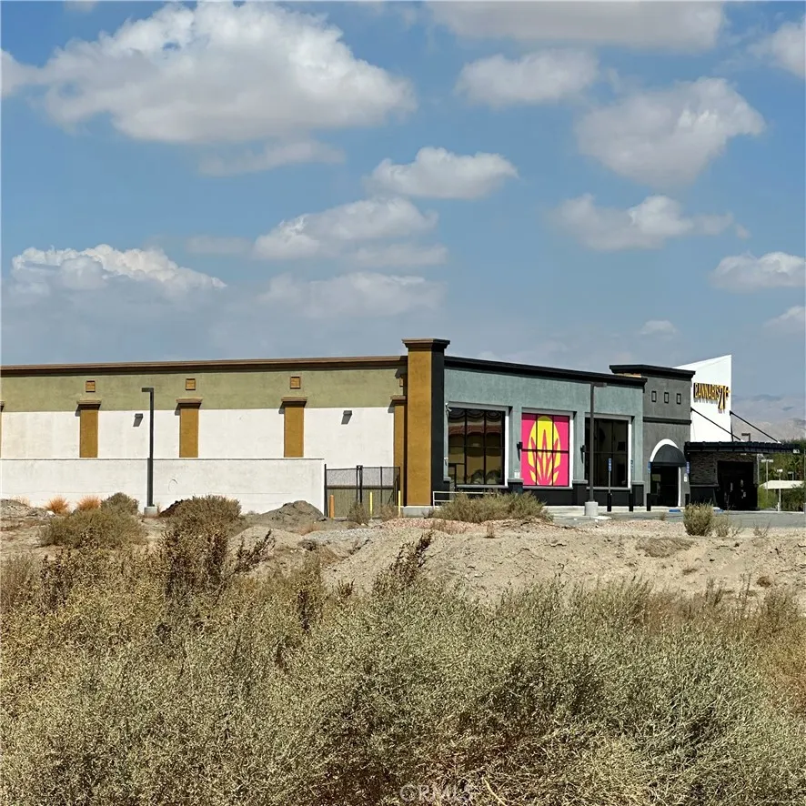 39565 Washington Palm Desert, CA 92211