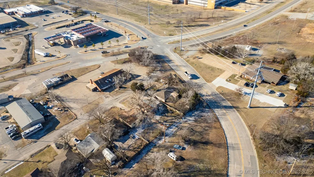1840 SW Frank Phillips Boulevard Bartlesville, OK 74003