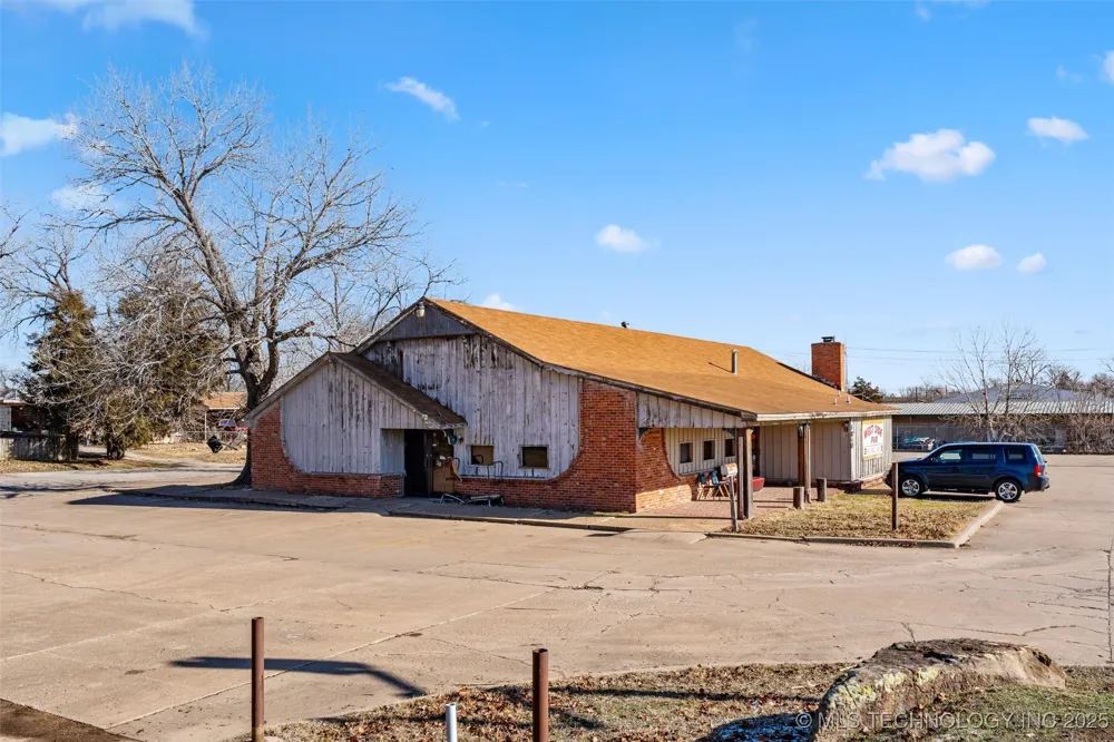 1840 SW Frank Phillips Boulevard Bartlesville, OK 74003