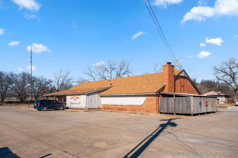 1840 SW Frank Phillips Boulevard Bartlesville, OK 74003