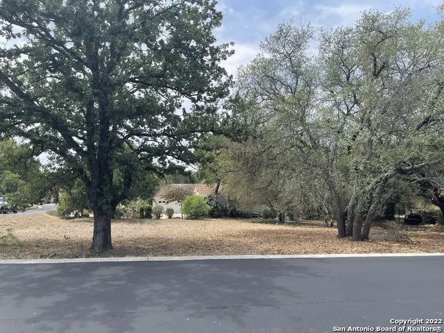 100 Burr Oak Horseshoe Bay, TX 78657