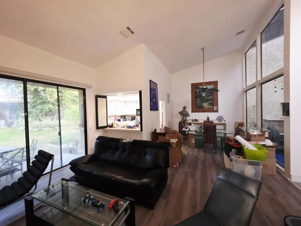 464 E Calle Begonia Palm Springs, CA 92262
