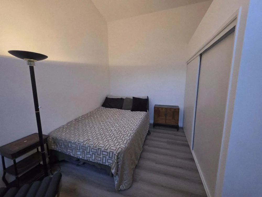 464 E Calle Begonia Palm Springs, CA 92262