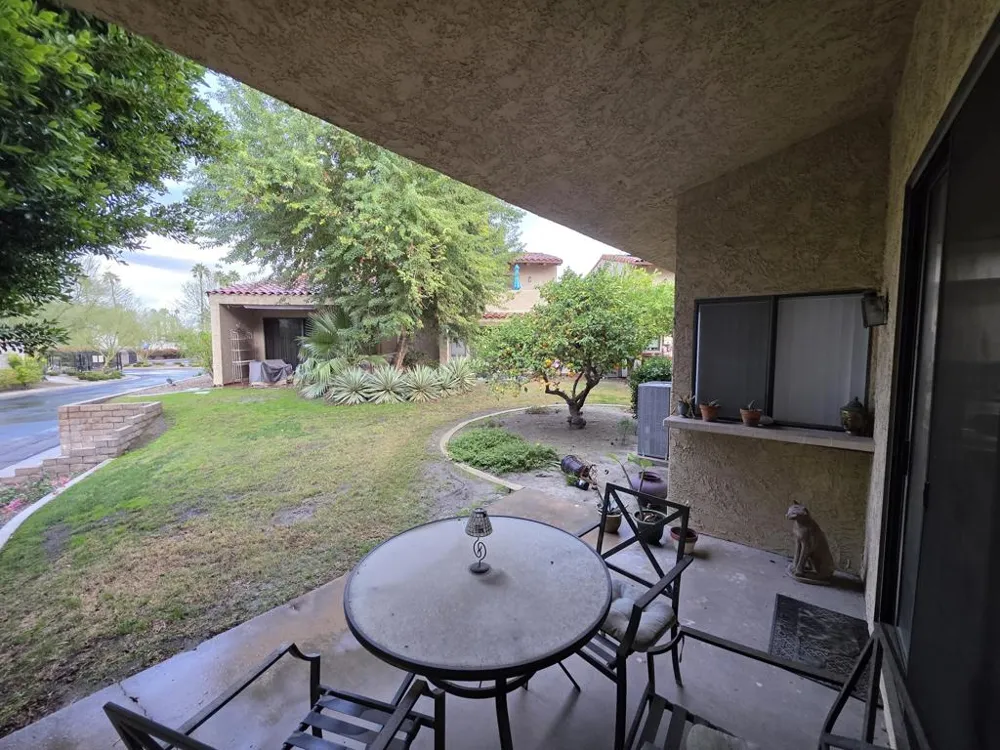 464 E Calle Begonia Palm Springs, CA 92262