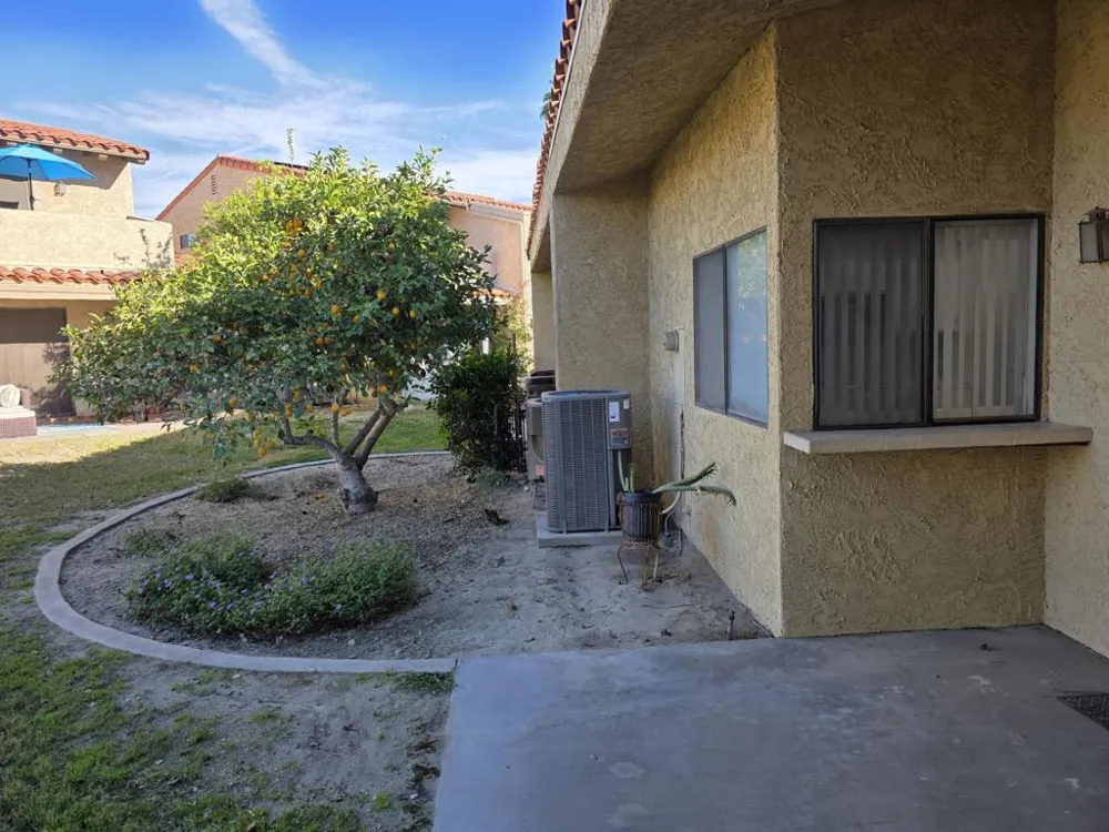 464 E Calle Begonia Palm Springs, CA 92262