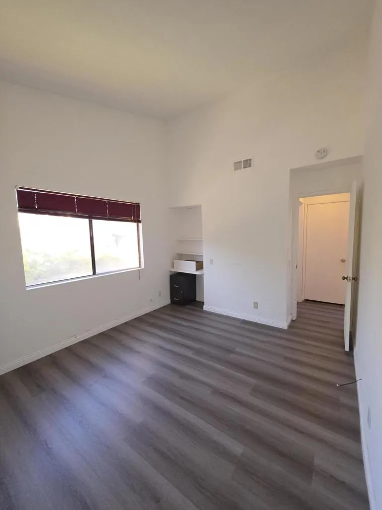 464 E Calle Begonia Palm Springs, CA 92262