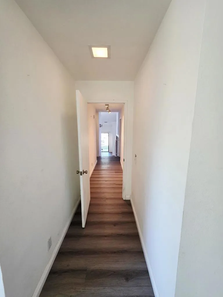 464 E Calle Begonia Palm Springs, CA 92262
