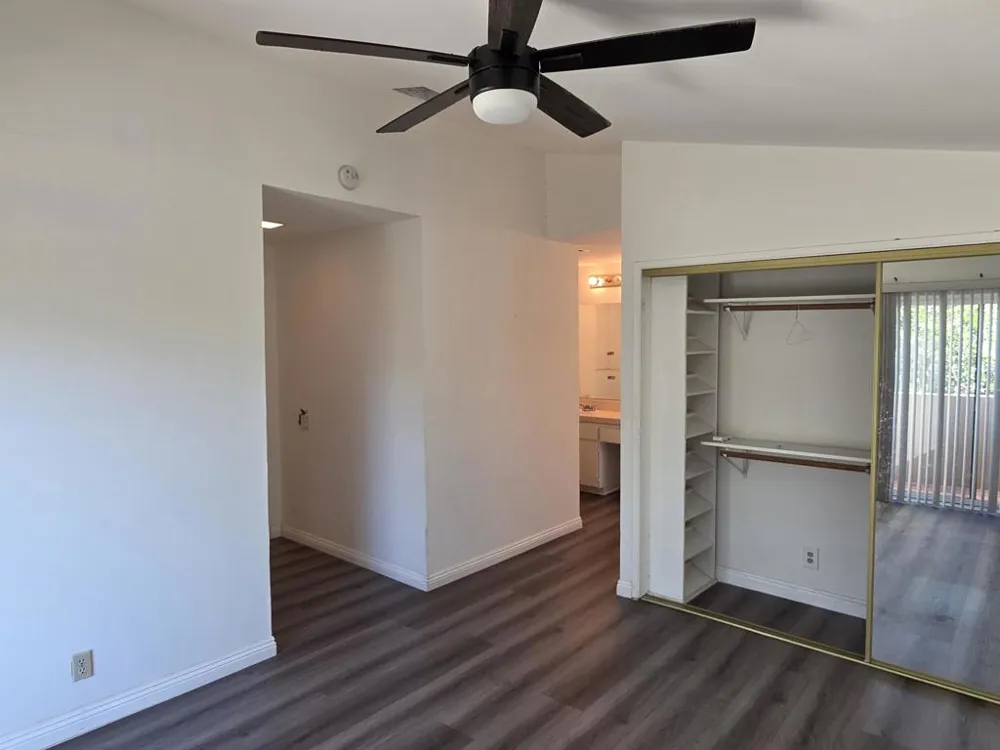 464 E Calle Begonia Palm Springs, CA 92262