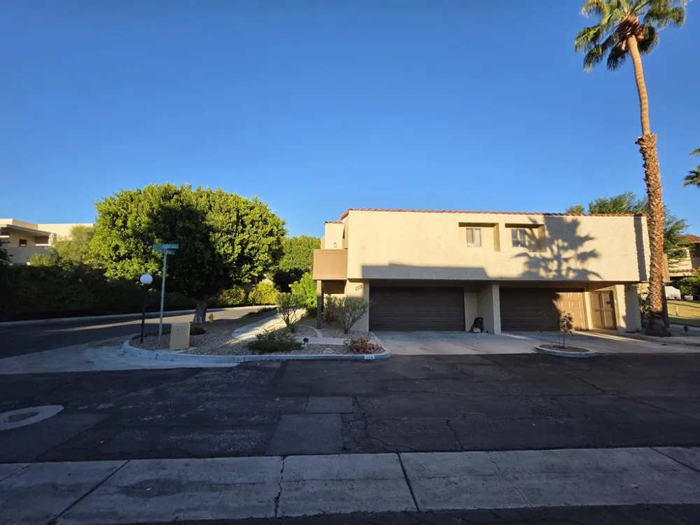 464 E Calle Begonia Palm Springs, CA 92262
