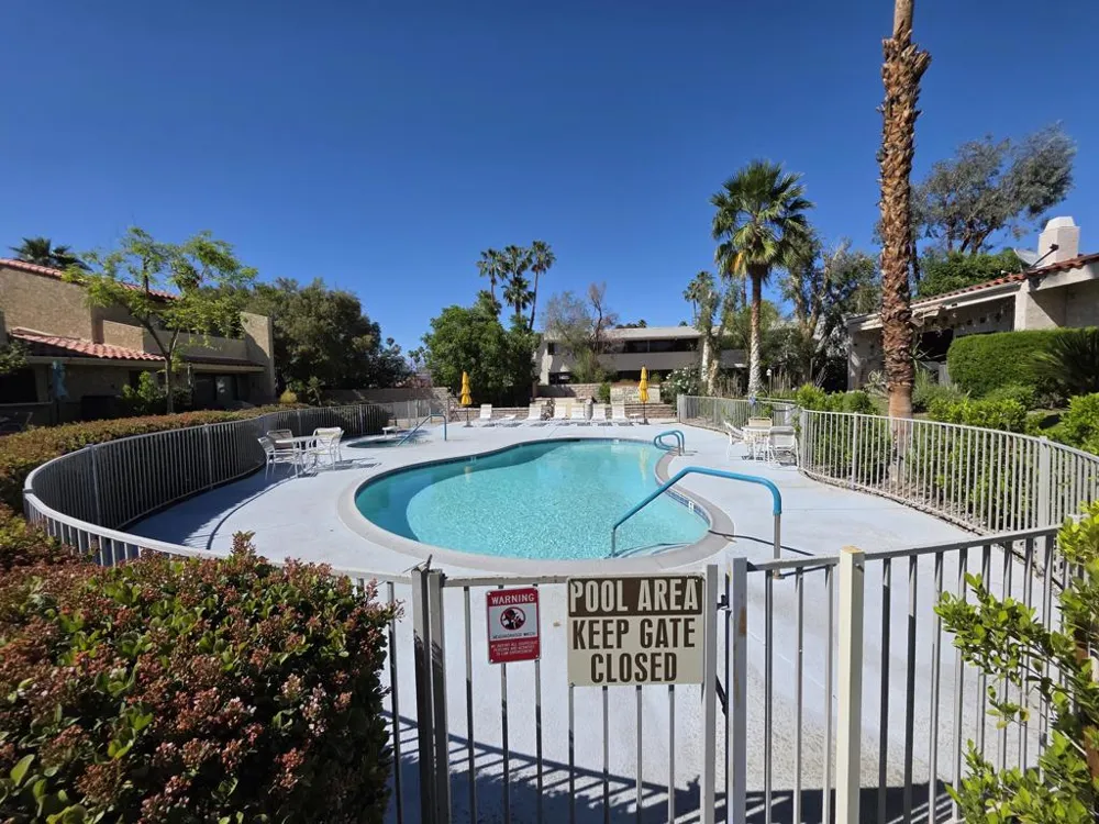 464 E Calle Begonia Palm Springs, CA 92262