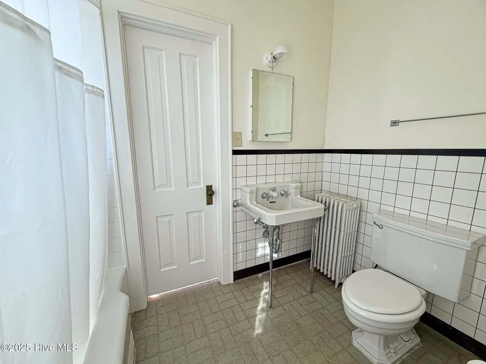 407 S King Street Windsor, NC 27983