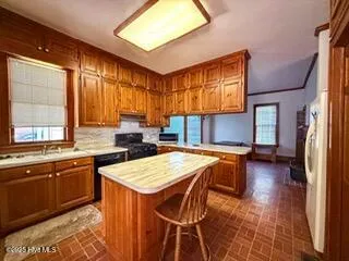 407 S King Street Windsor, NC 27983