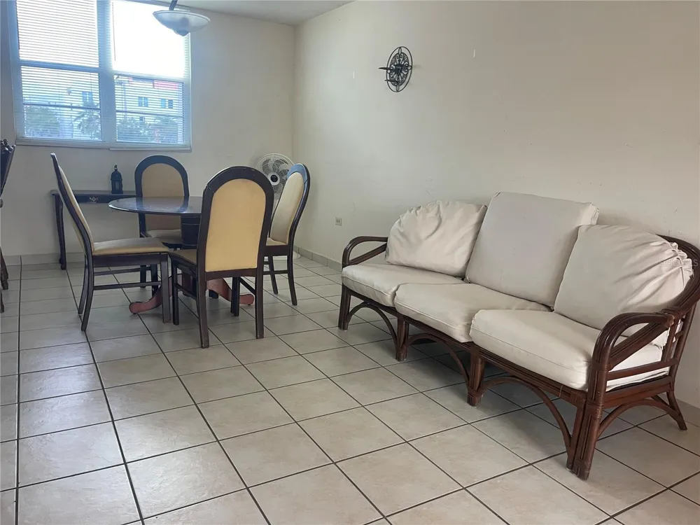 Cond.180 Carretera 194 PR 180- CARR. ESTATAL NO. 194 ESTATES #Q-206 Fajardo, PR 00738